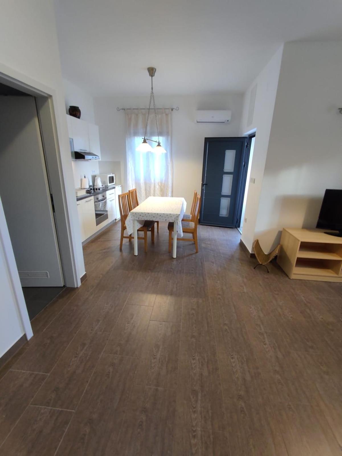 Residence Jonathan Biograd Na Moru Exterior foto